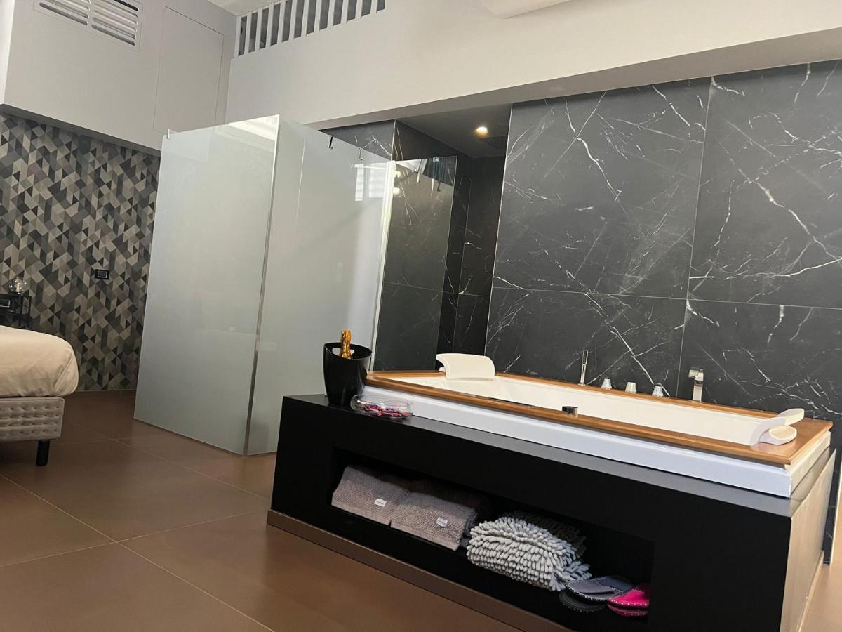 Suite Luxurya Bari Luaran gambar