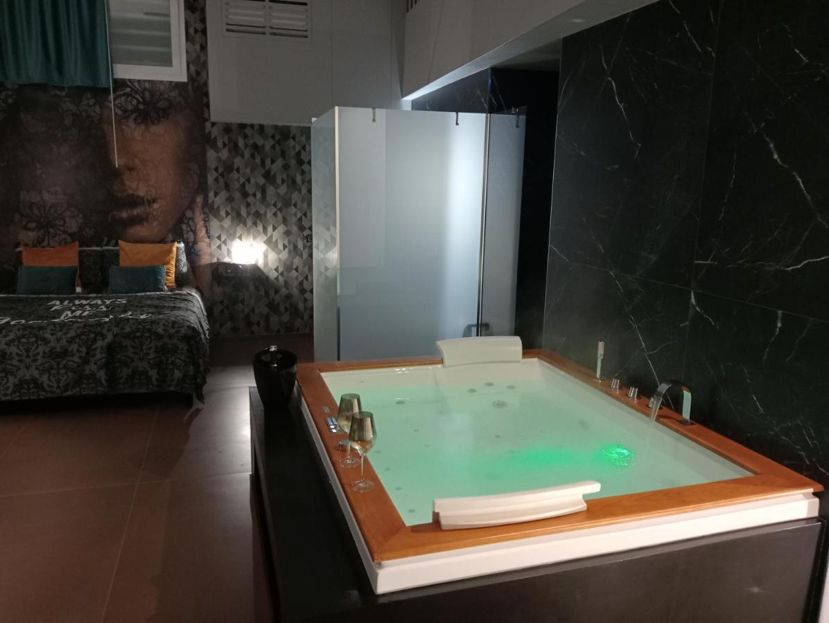 Suite Luxurya Bari Luaran gambar